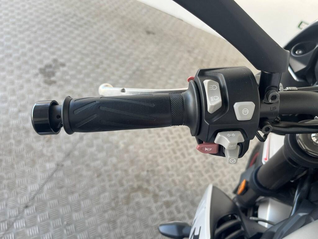 STREET TRIPLE 765