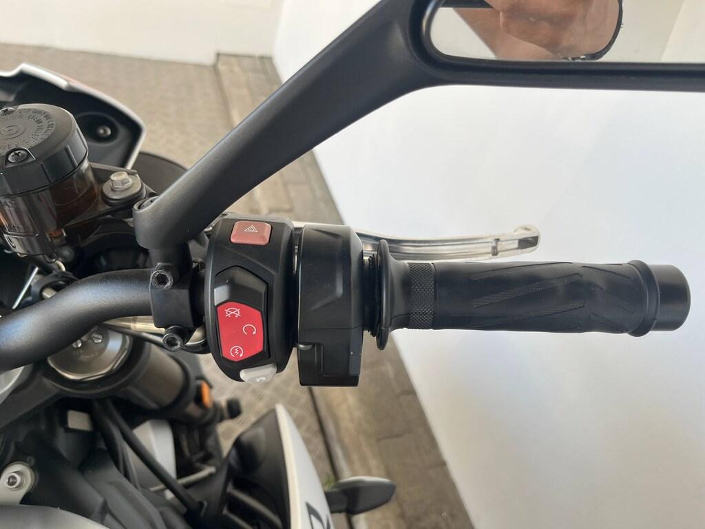 STREET TRIPLE 765