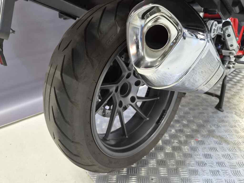 R 1200 R