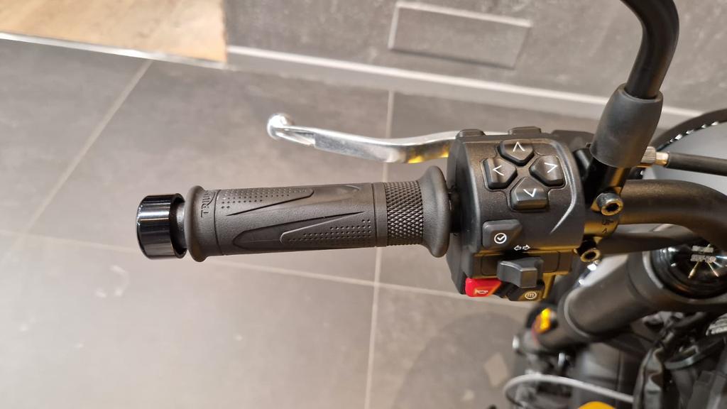 TRIDENT 660