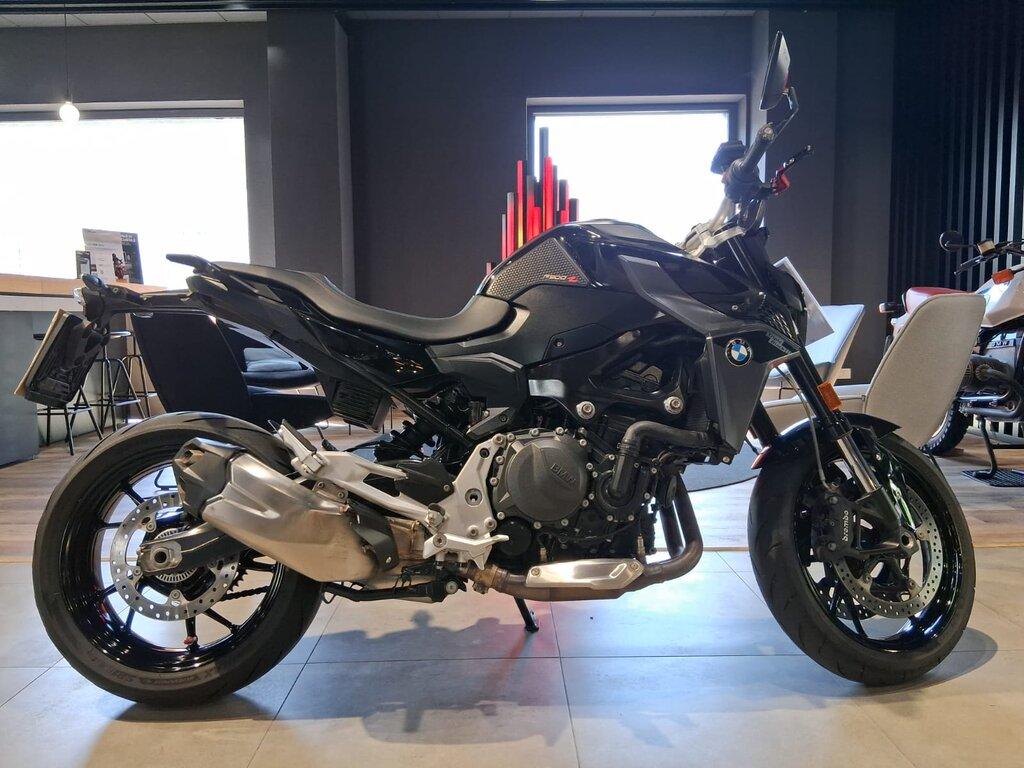 F 900 R