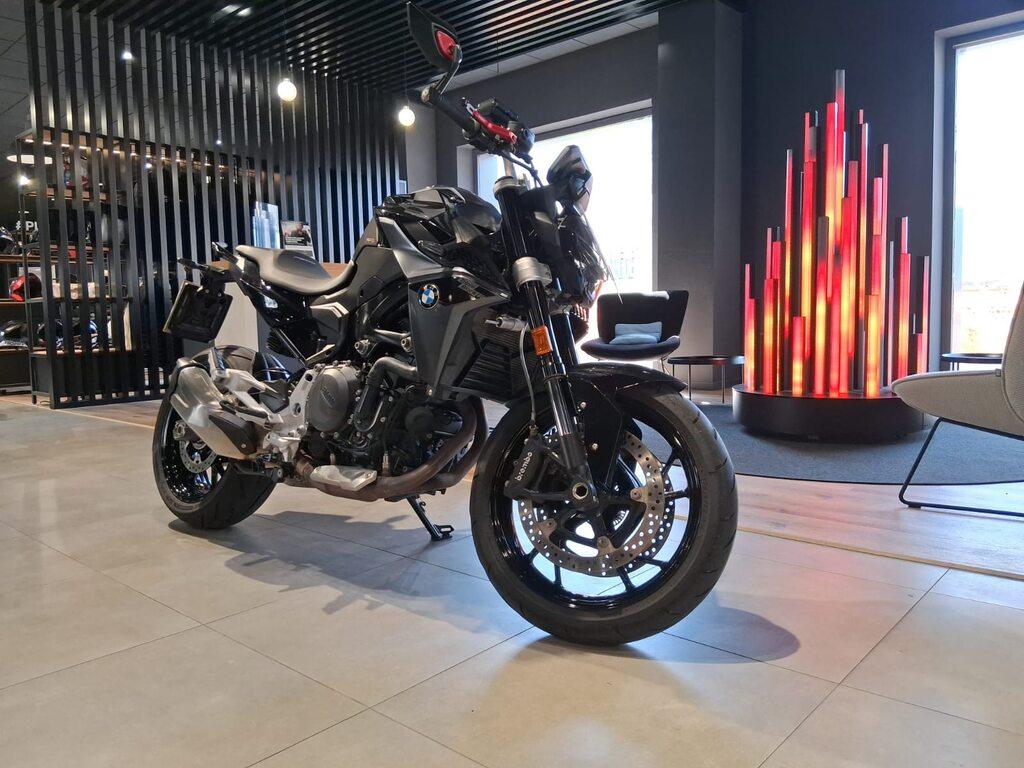 F 900 R