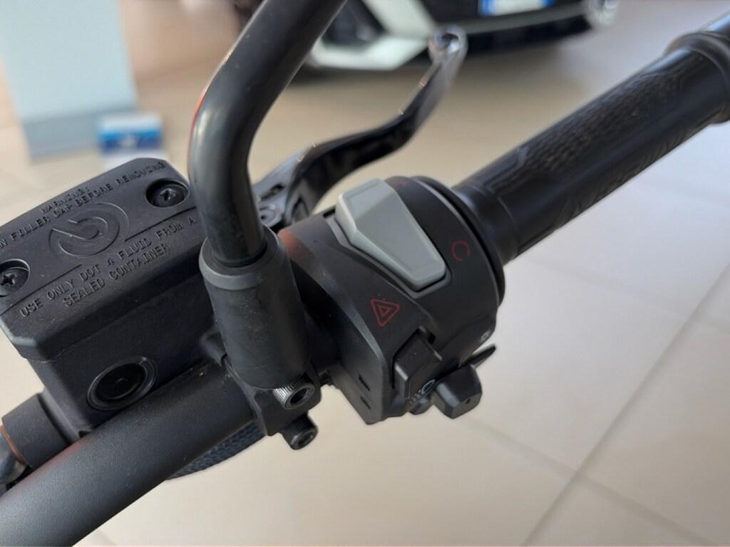 SEIEMMEZZO SCR 650