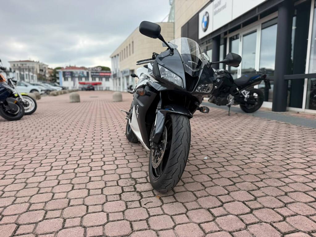 CBR 600 RR