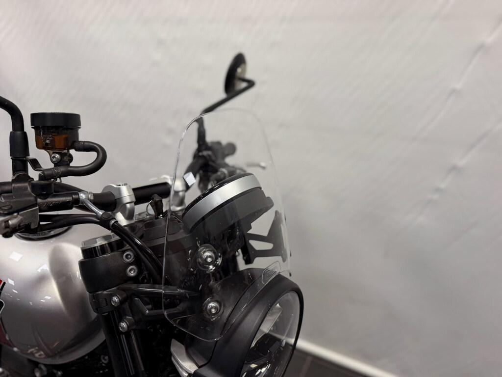 SPEED TWIN 900