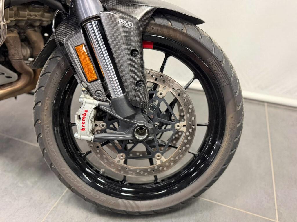 MULTISTRADA V4