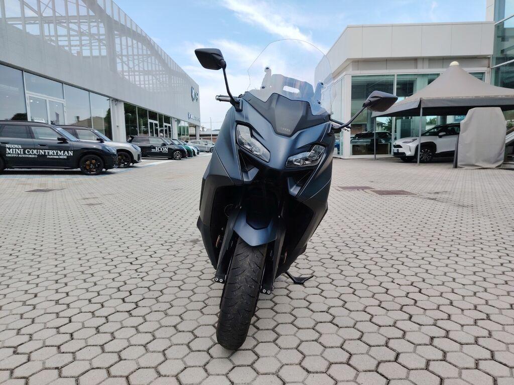 T-MAX 560