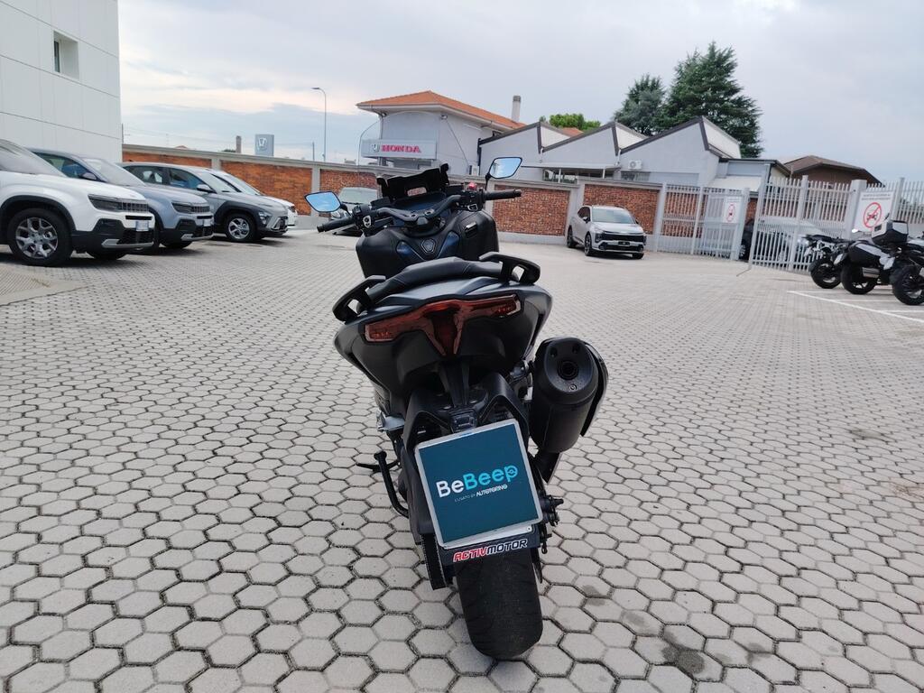 T-MAX 560