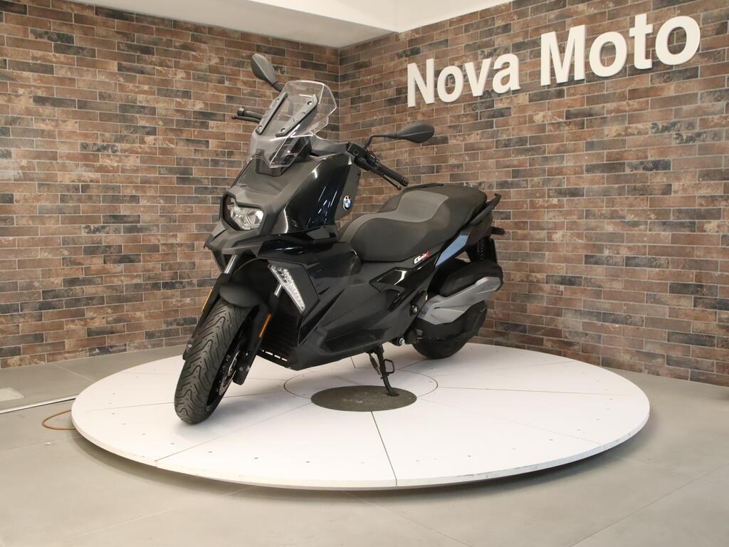 C 400 X