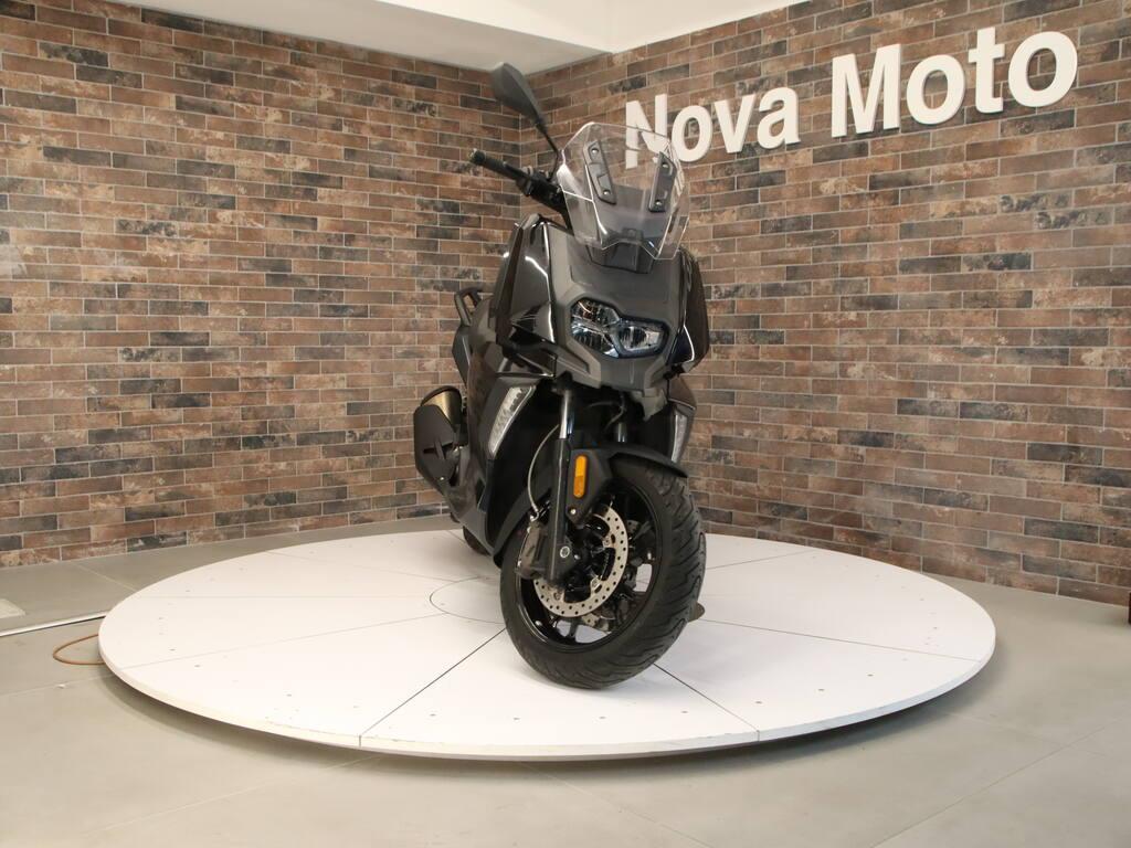 C 400 X