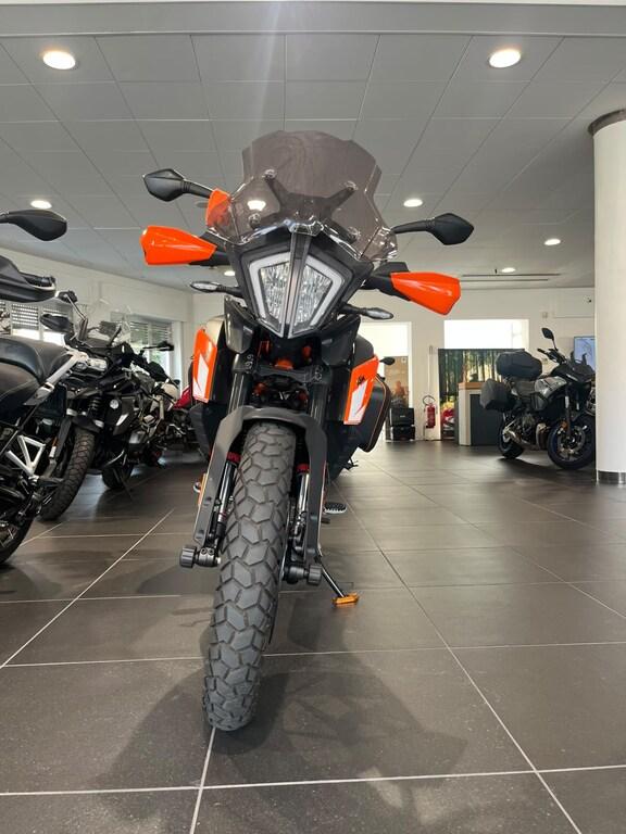 390 ADVENTURE