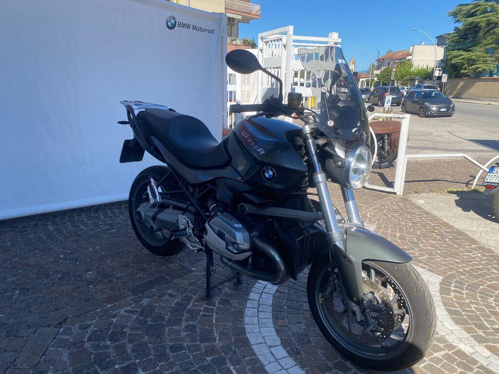 R 1200 R