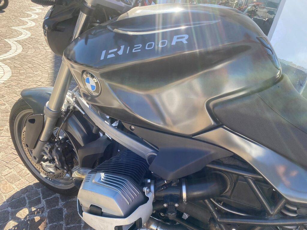 R 1200 R