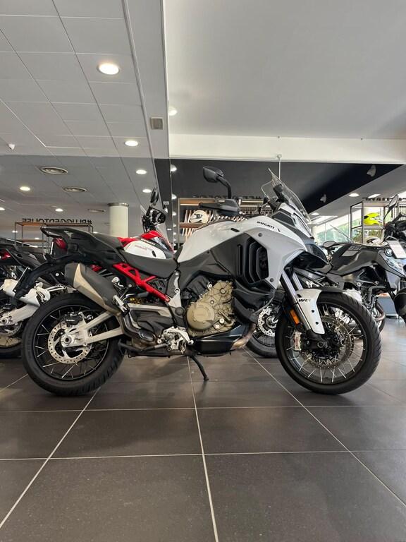 MULTISTRADA V4