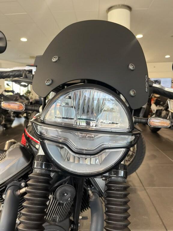V7 850