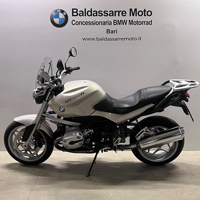 R 1200 R