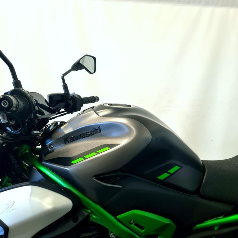 Z 900