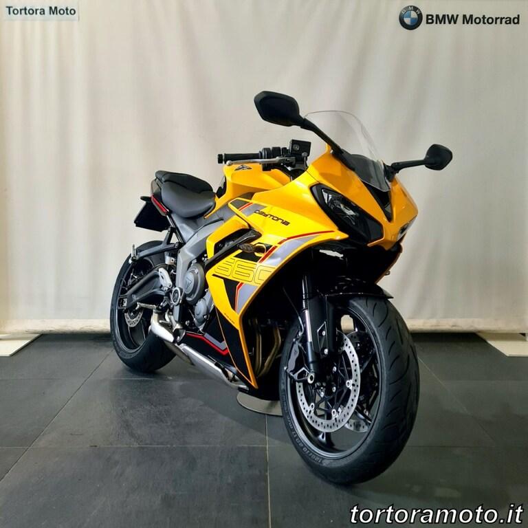 DAYTONA 660