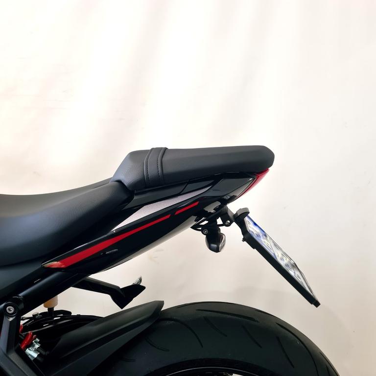 DAYTONA 660