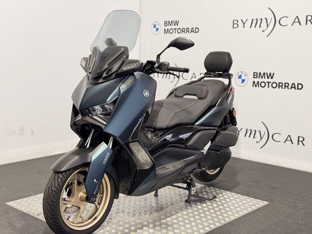 X-MAX 300