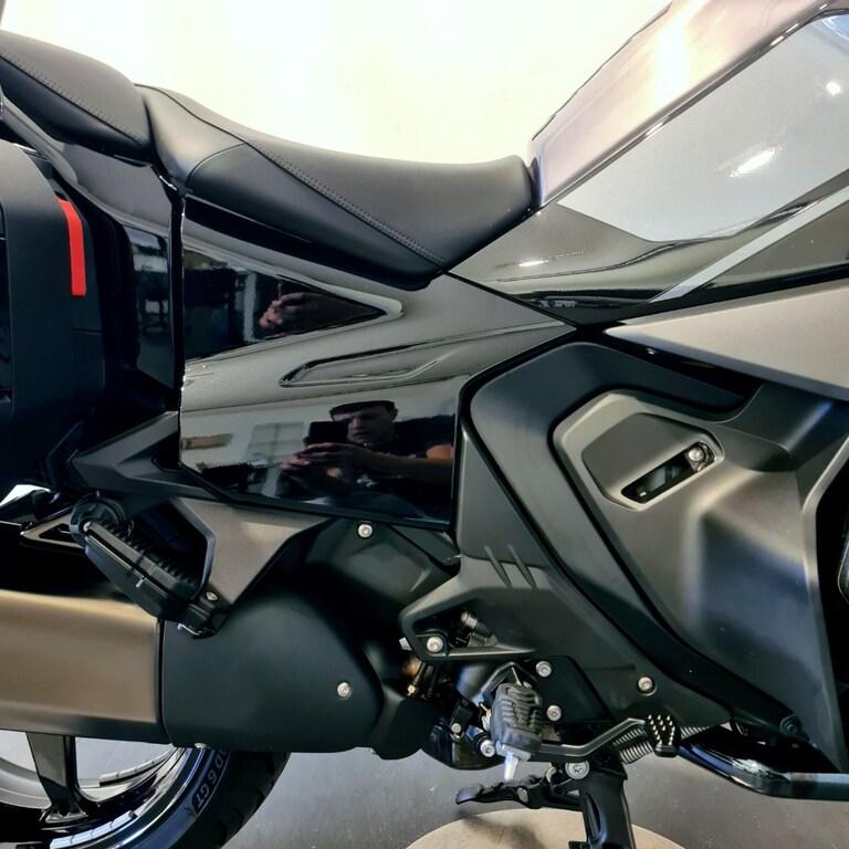 R 1300 RT