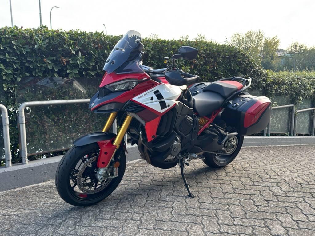MULTISTRADA V4