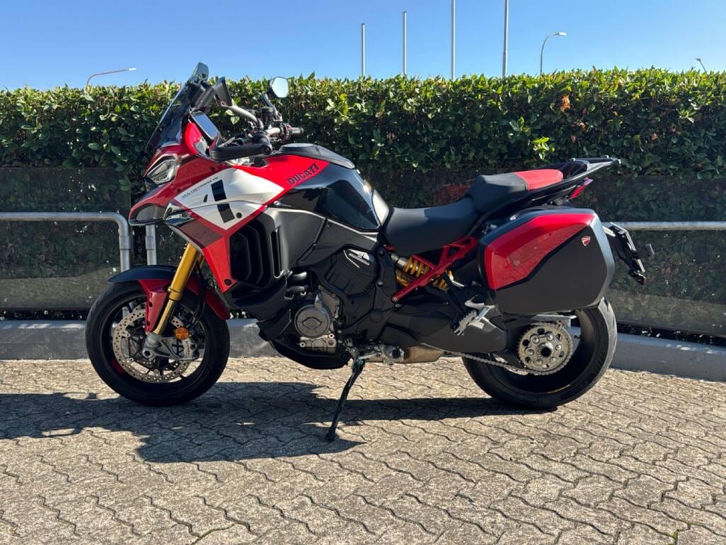 MULTISTRADA V4