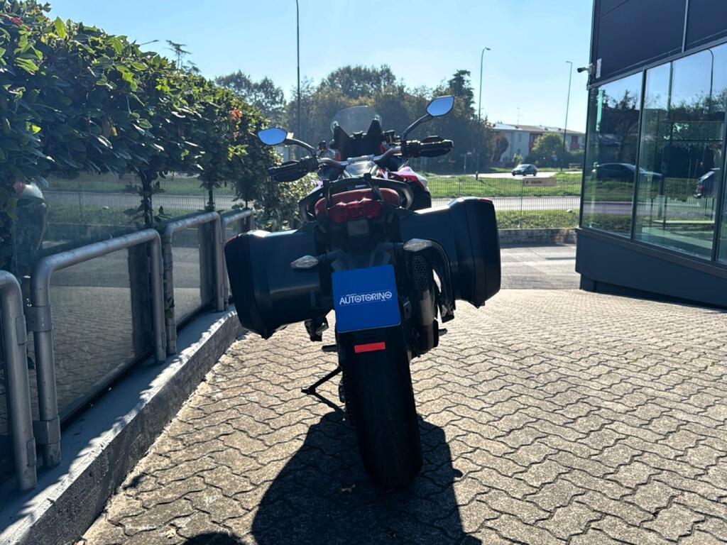 MULTISTRADA V4