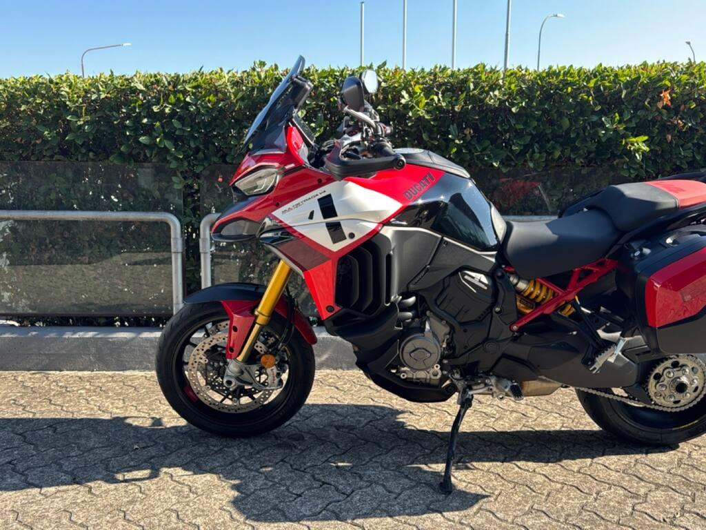 MULTISTRADA V4