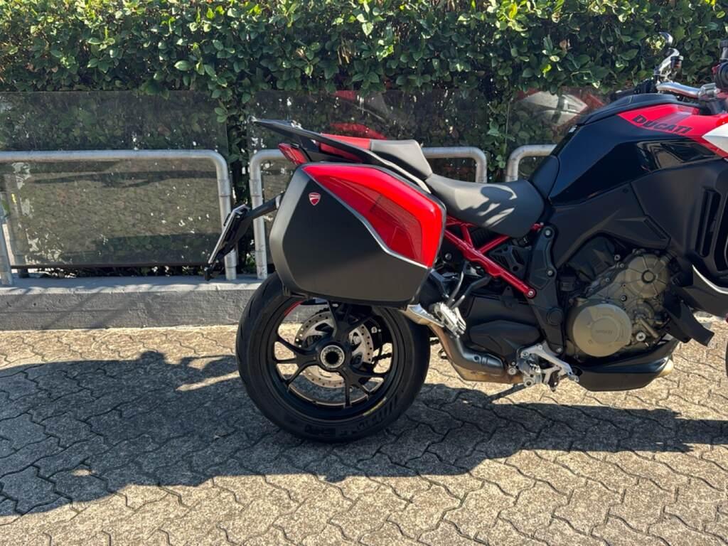 MULTISTRADA V4