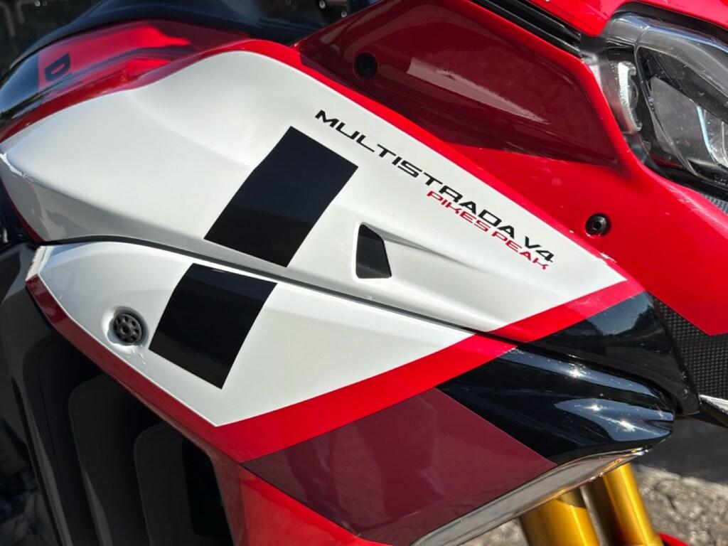 MULTISTRADA V4