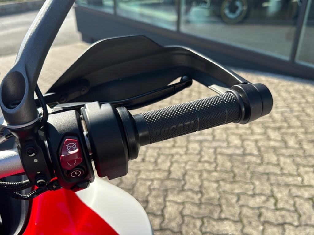 MULTISTRADA V4