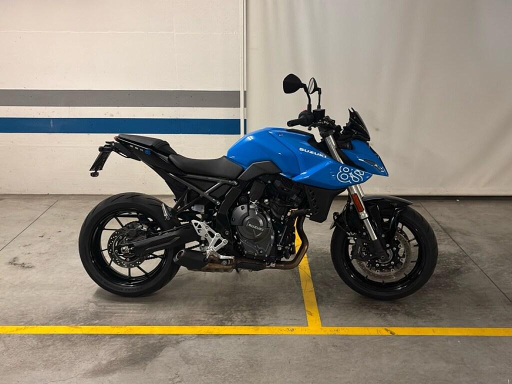 GSX-8S
