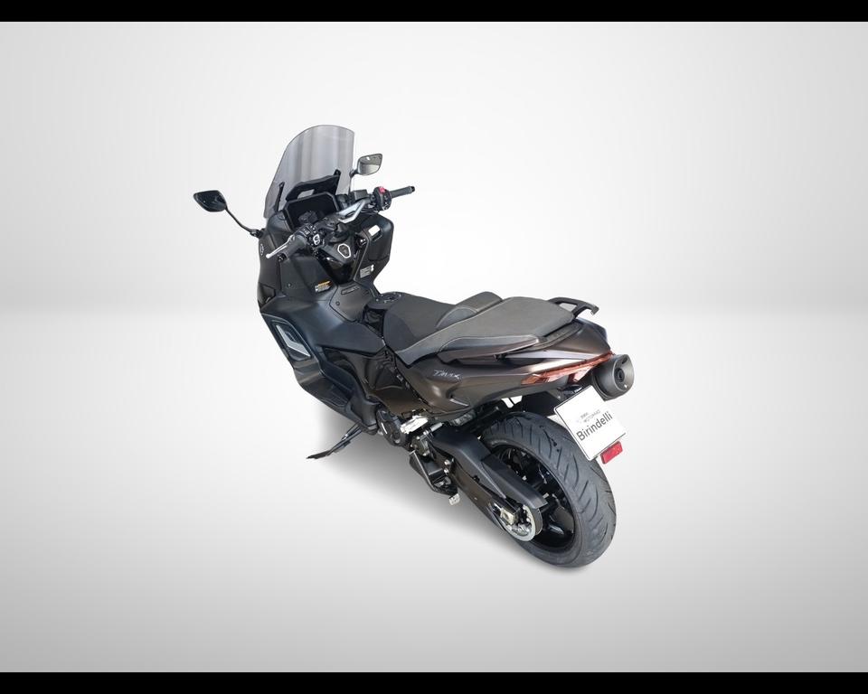T-MAX 560