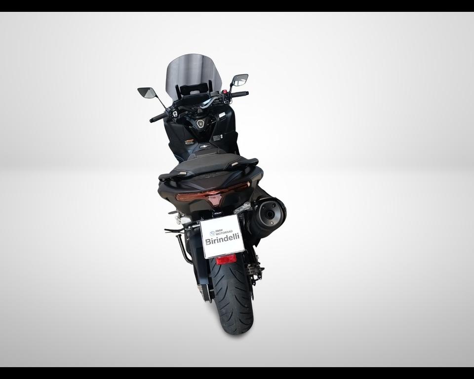 T-MAX 560