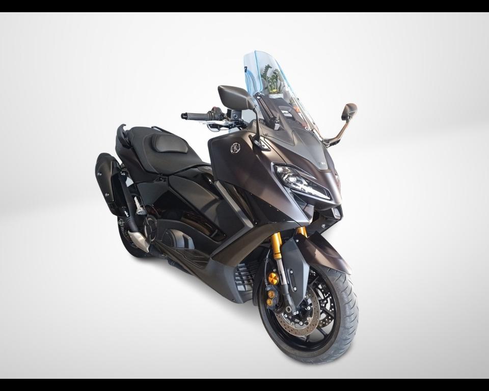 T-MAX 560
