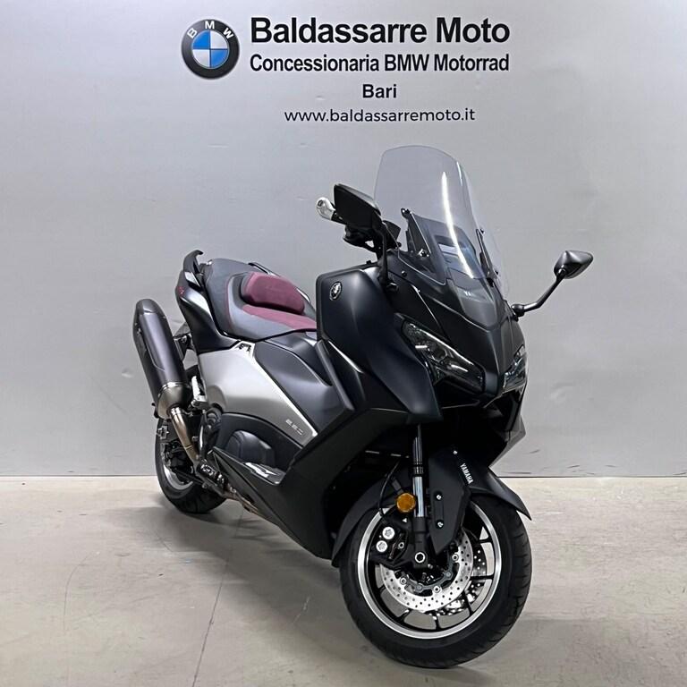 T-MAX 560