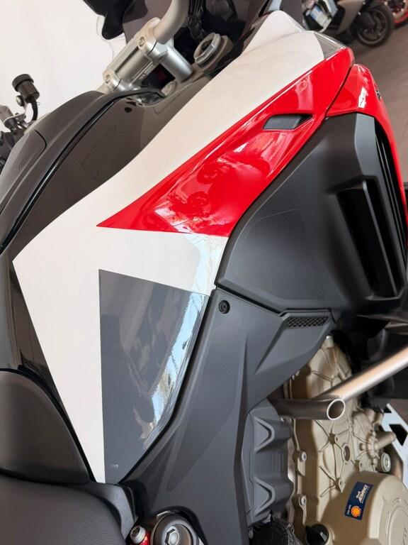 MULTISTRADA V4