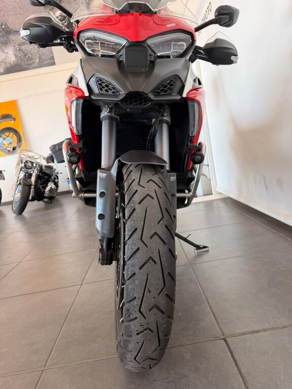 MULTISTRADA V4