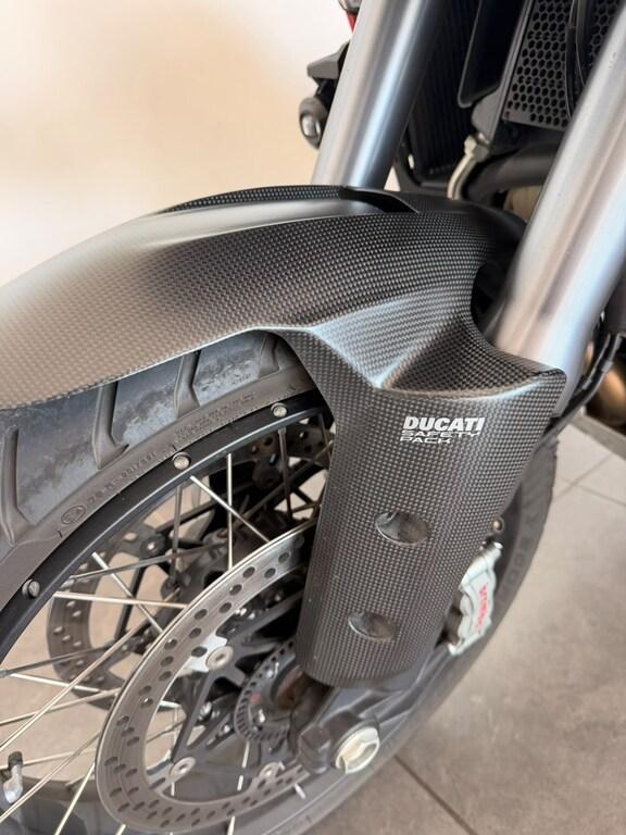 MULTISTRADA V4