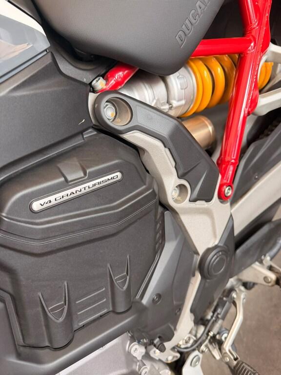 MULTISTRADA V4