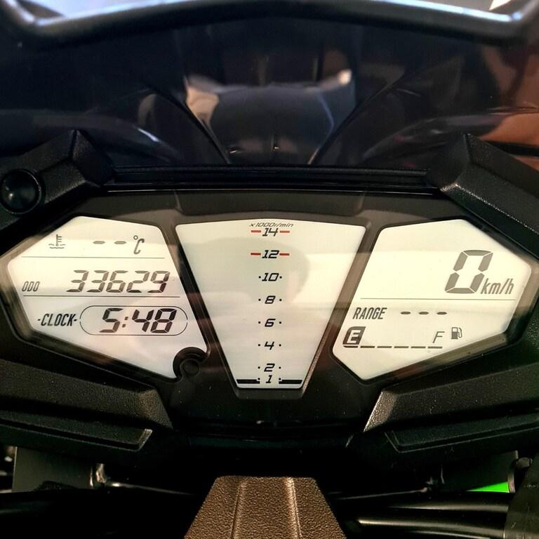 Z 800