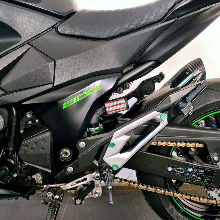 Z 800