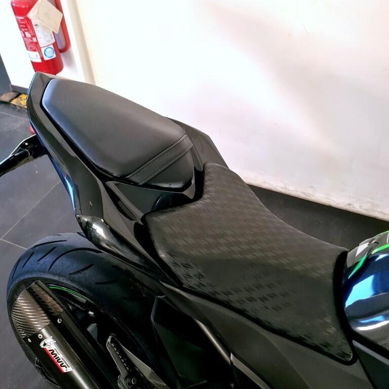 Z 800