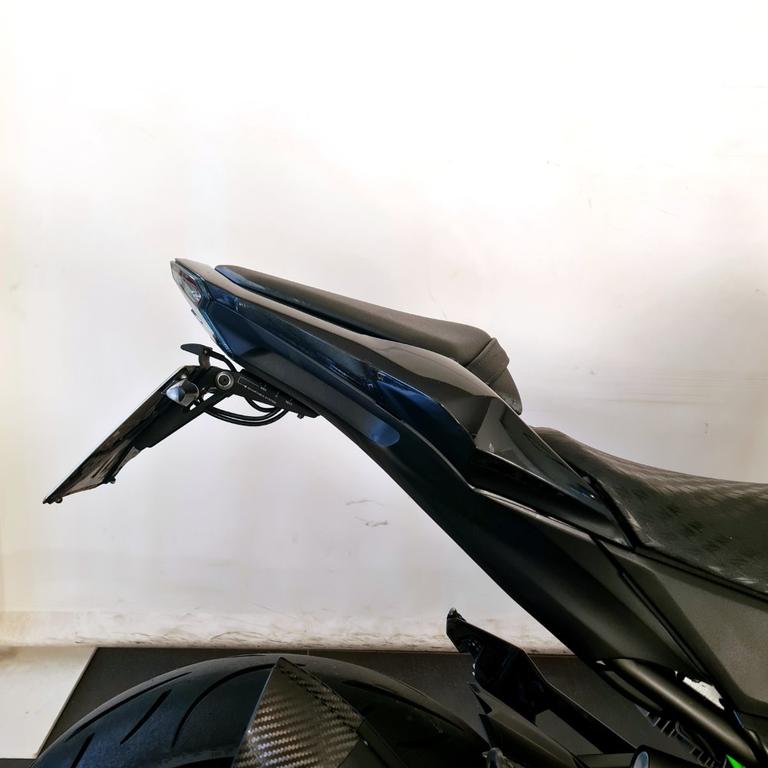 Z 800