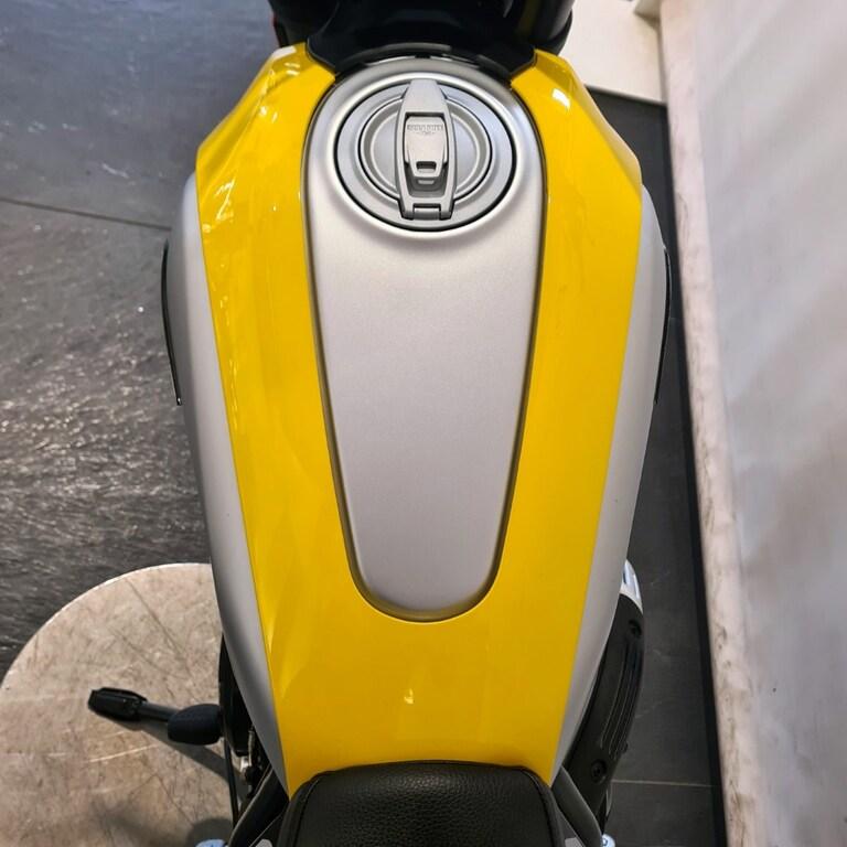 SCRAMBLER 800