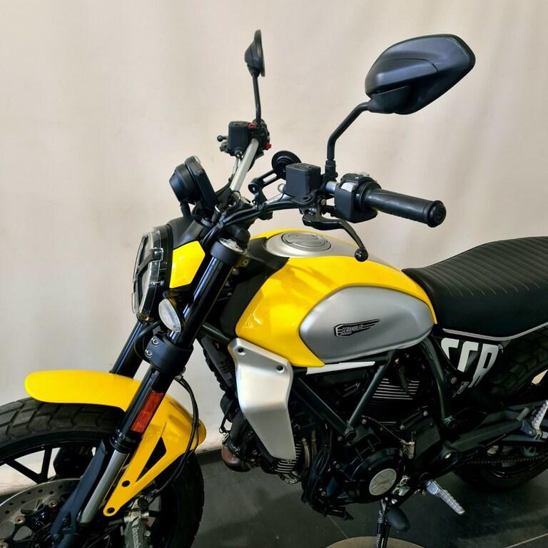 SCRAMBLER 800