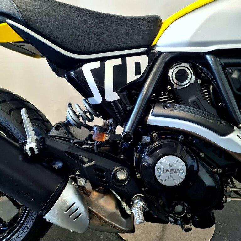 SCRAMBLER 800