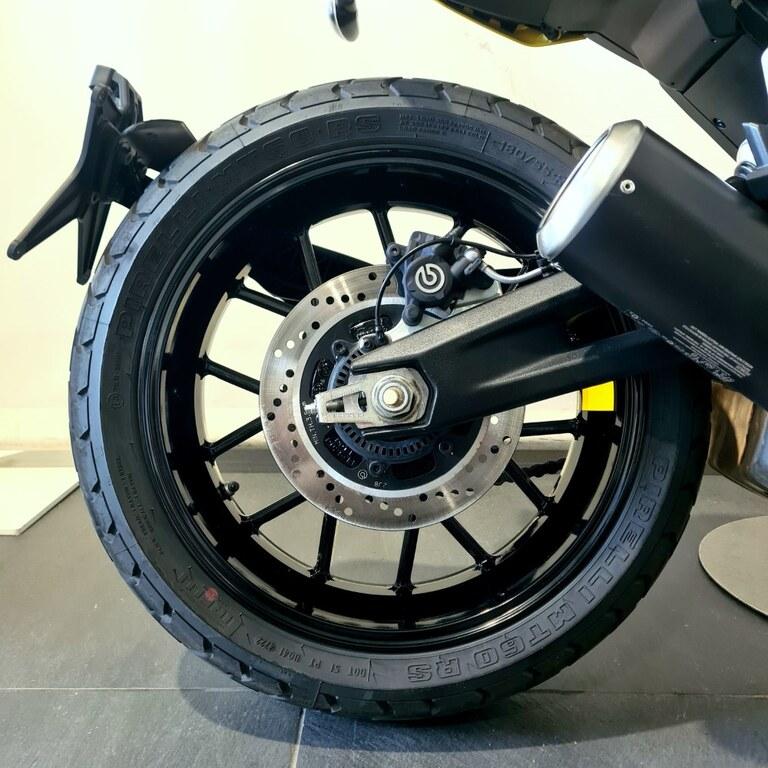 SCRAMBLER 800