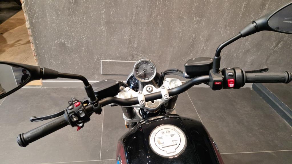 R 12